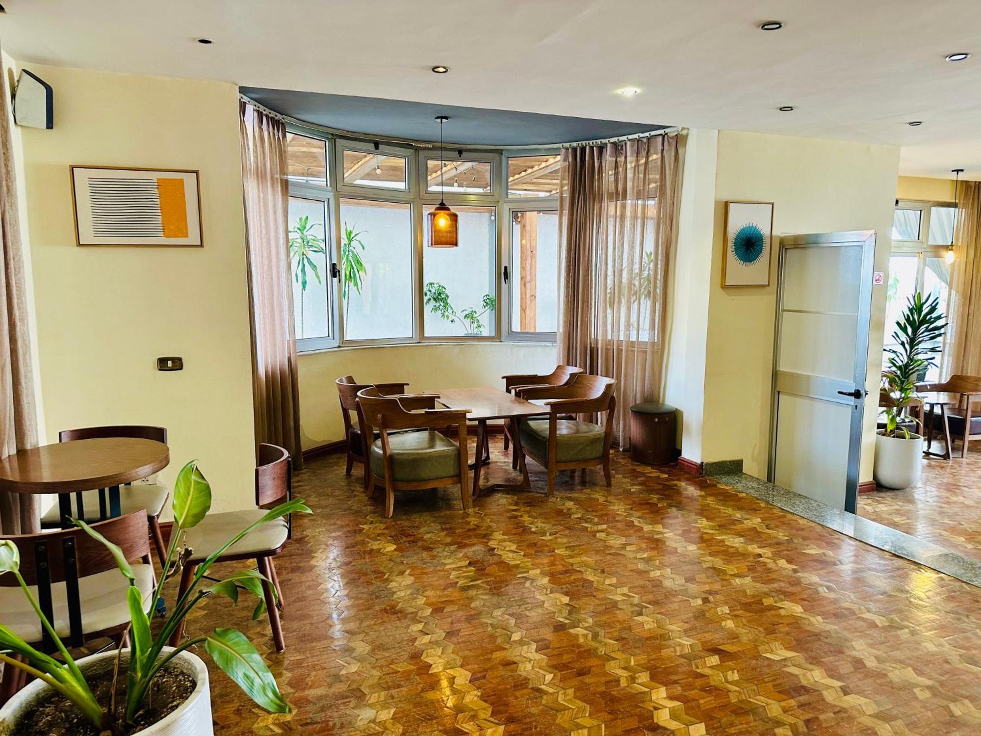 Bed and Breakfast Social House Adís Abeba Exterior foto
